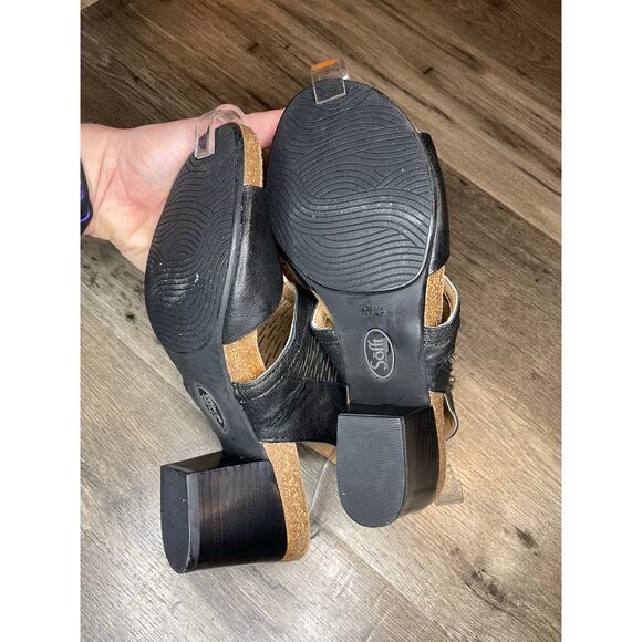 Sofft Milan 8.5 M Perforated Leather Sandals Stacked Heel Ankle Cuff Side Zip - Picture 6 of 8